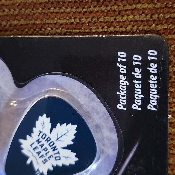 Toronto Maple Leafs NHL Guitar Picks 10 pack - Picture 3 of 5